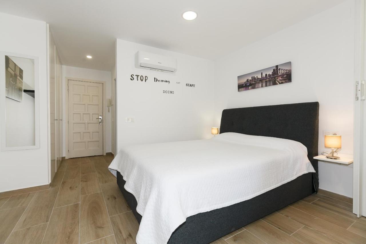 Uhc Alboran Apartments Salou Extérieur photo