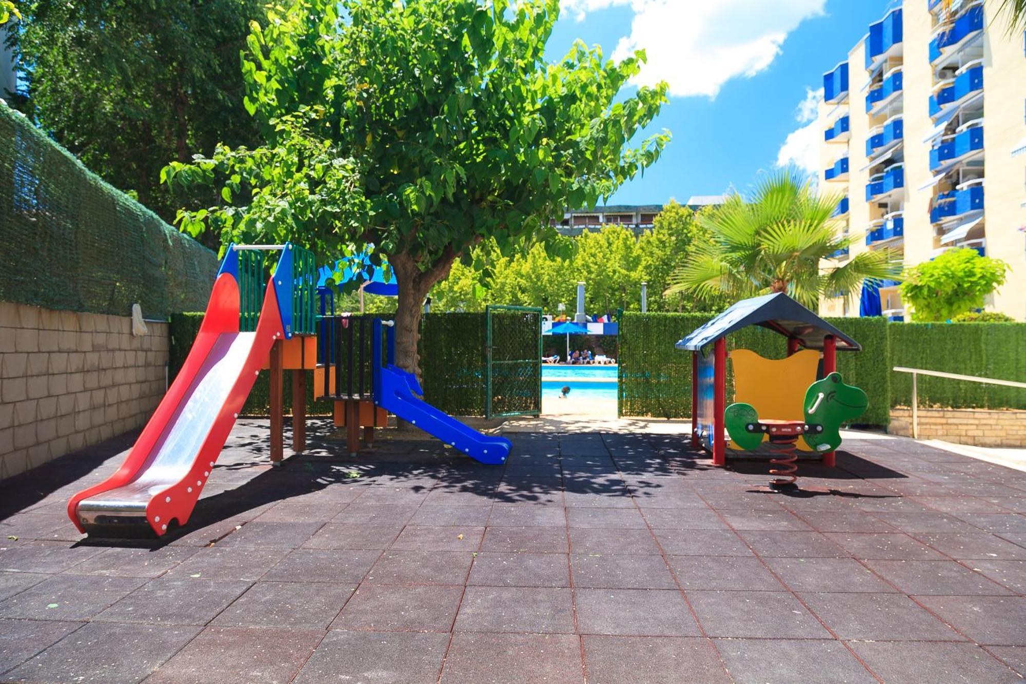 Uhc Alboran Apartments Salou Extérieur photo